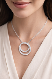 Intertwined Diamond Circle Pendant in 10K/14K gold and platinum with certified lab-grown or natural diamonds