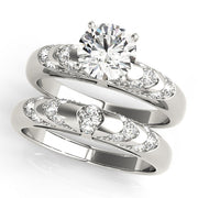Noble Antique Round Diamond Engagement Ring in 10K/14K gold and platinum with certified lab-grown or natural diamonds
