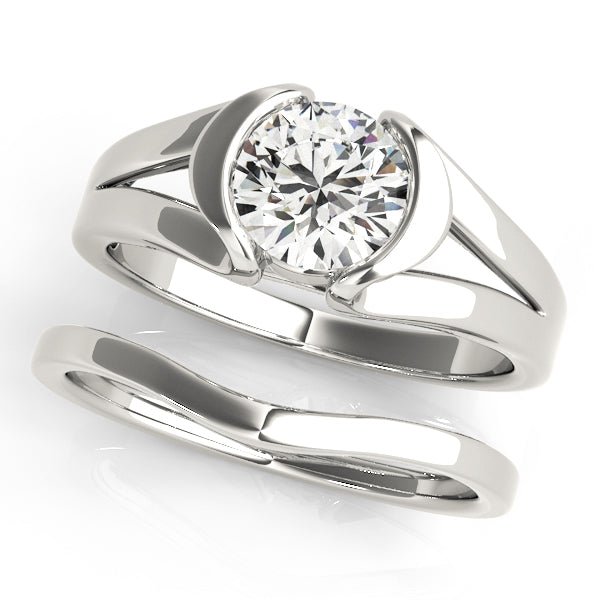 Regal Solitaires Any Shape Round Diamond Engagement Ring in 10K/14K gold and platinum with certified lab-grown or natural diamonds