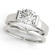 Romantic Solitaires Round Diamond Engagement Ring in 10K/14K gold and platinum with certified lab-grown or natural diamonds
