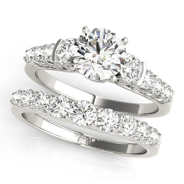 Brilliant Prong-Set Round Diamond Engagement Ring in 10K/14K gold and platinum with certified lab-grown or natural diamonds