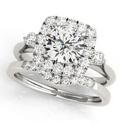 Lustrous Halo Round Diamond Engagement Ring in 10K/14K gold and platinum with certified lab-grown or natural diamonds