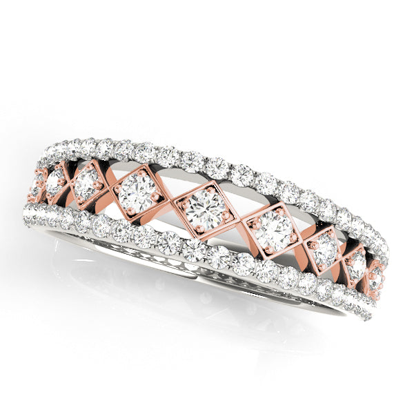Prong Set Half Eternity Ring in 10K/14K gold and platinum with certified lab-grown or natural diamonds