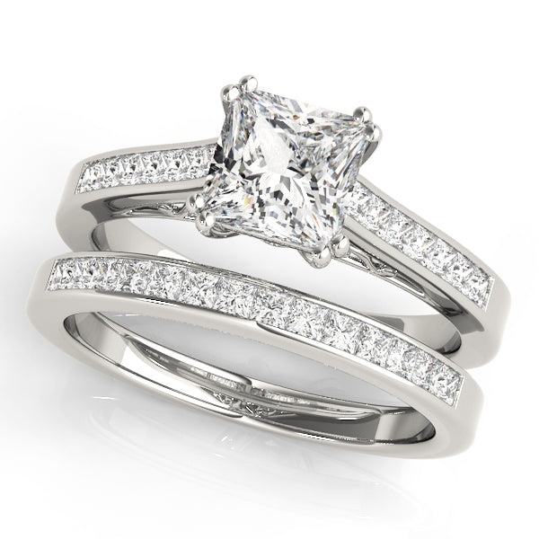 Refined Sidestone Princess Diamond Engagement Ring in 10K/14K gold and platinum with certified lab-grown or natural diamonds