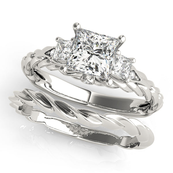 Exquisite Sidestone Princess Diamond Engagement Ring in 10K/14K gold and platinum with certified lab-grown or natural diamonds