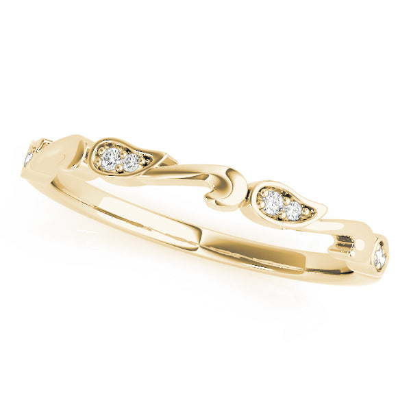 Swirl Prong Set Half Eternity Ring in 10K/14K gold and platinum with certified lab-grown or natural diamonds