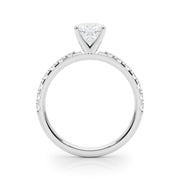 Sophisticated Remount Rng Round Diamond Engagement Ring in 10K/14K gold and platinum with certified lab-grown or natural diamonds