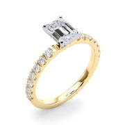 Sophisticated Remount Rng Round Diamond Engagement Ring in 10K/14K gold and platinum with certified lab-grown or natural diamonds