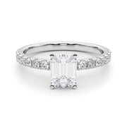 Sophisticated Remount Rng Round Diamond Engagement Ring in 10K/14K gold and platinum with certified lab-grown or natural diamonds