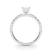 Sophisticated Remount Rng Round Diamond Engagement Ring in 10K/14K gold and platinum with certified lab-grown or natural diamonds