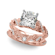 Dazzling Center Oval Diamond Engagement Ring â€” 10K/14K Gold & Platinum