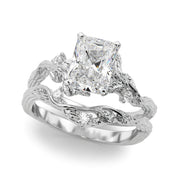 Resplendent Center Round Diamond Engagement Ring in 10K/14K gold and platinum with certified lab-grown or natural diamonds