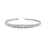 Graduated Round Diamond Tennis Bracelet or in 10K/14K gold and platinum with certified lab-grown or natural diamonds