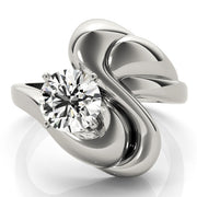 Majestic Solitaires Any Shape Round Diamond Engagement Ring in 10K/14K gold and platinum with certified lab-grown or natural diamonds