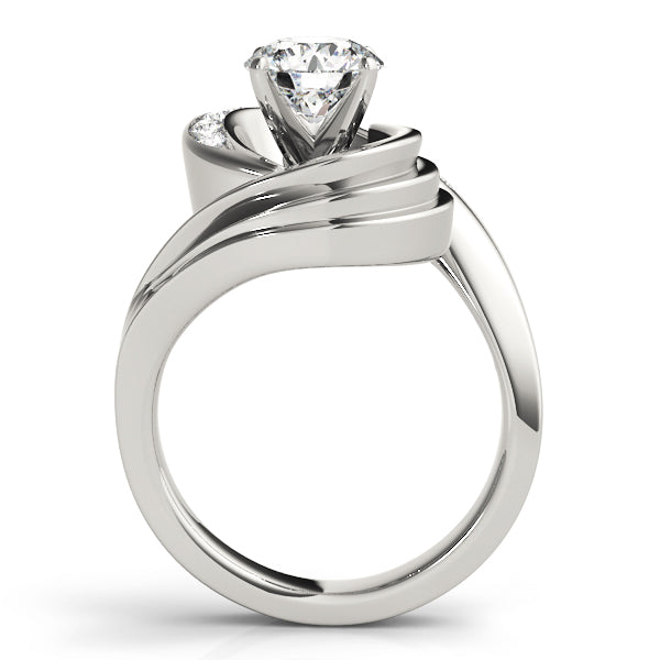 Lustrous Remounts Round Diamond Engagement Ring in 10K/14K gold and platinum with certified lab-grown or natural diamonds