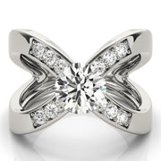 Signature Remounts Round Diamond Engagement Ring in 10K/14K gold and platinum with certified lab-grown or natural diamonds