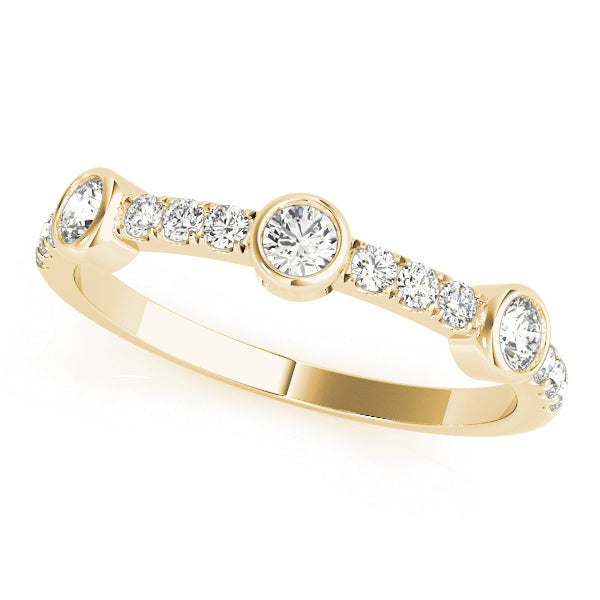 Bezel Set Split Prong Half Eternity Ring in 10K/14K gold and platinum with certified lab-grown or natural diamonds