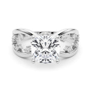 Bespoke Sidestone Round Diamond Engagement Ring in 10K/14K gold and platinum with certified lab-grown or natural diamonds