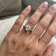 Heart Shape Diamond Solitaire Engagement Ring 1ct in 10K/14K gold and platinum with certified lab-grown or natural diamonds