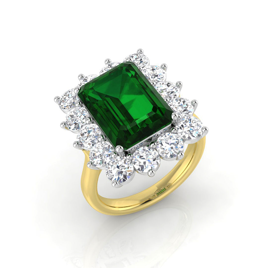 Diamond Exquikite Emerald Ring in 10K/14K gold and platinum with certified lab-grown or natural diamonds