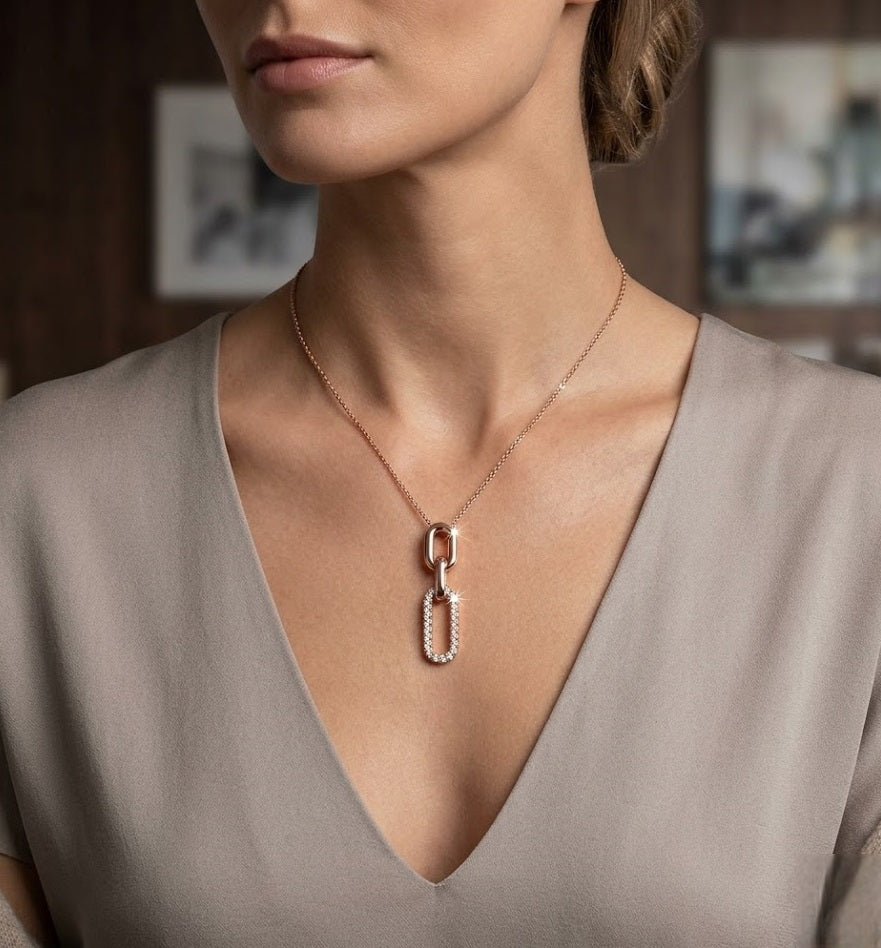 Diamond Link Pendant Without Chain in 10K/14K gold and platinum with certified lab-grown or natural diamonds