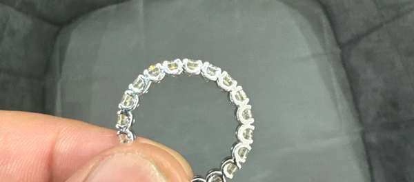 Wow, this diamond ring