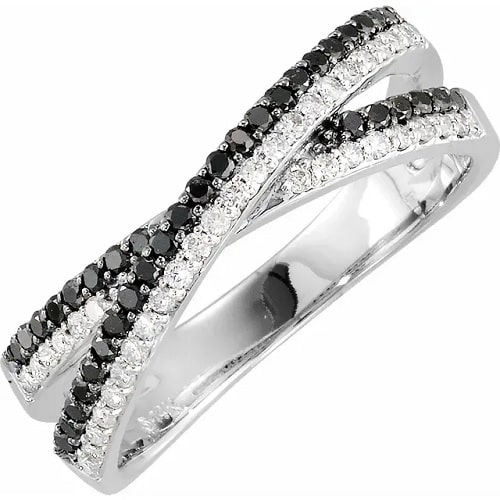 Xoey 0.75 Carat Black Diamond Ring