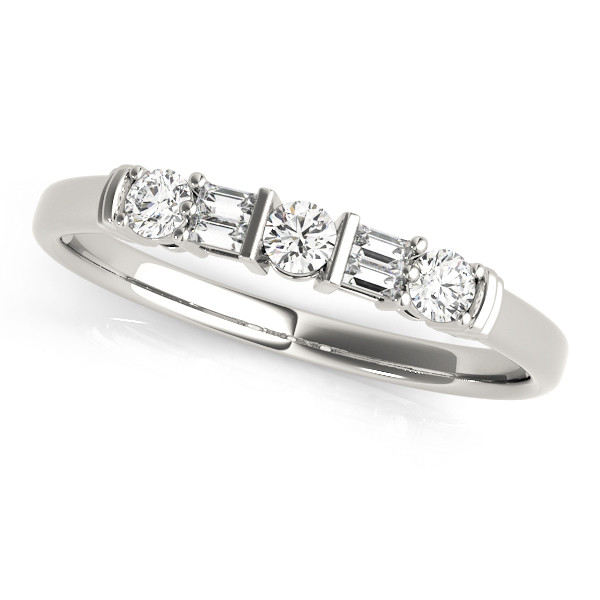 Maevery Lab Grown Bar And Prong Set  Diamond Ring