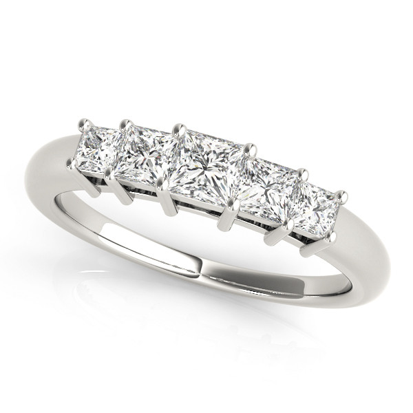 Ameli Lab Grown Prong-Set  Diamond Ring